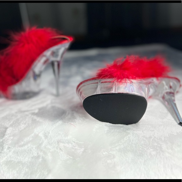 Artificial fur platform heel. - Picture 2 of 4